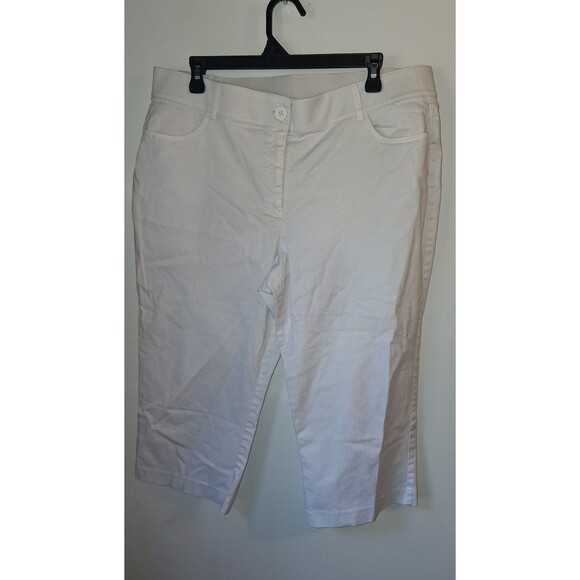 Briggs White Straight Leg Capri Pants Sz 16 - Picture 1 of 2